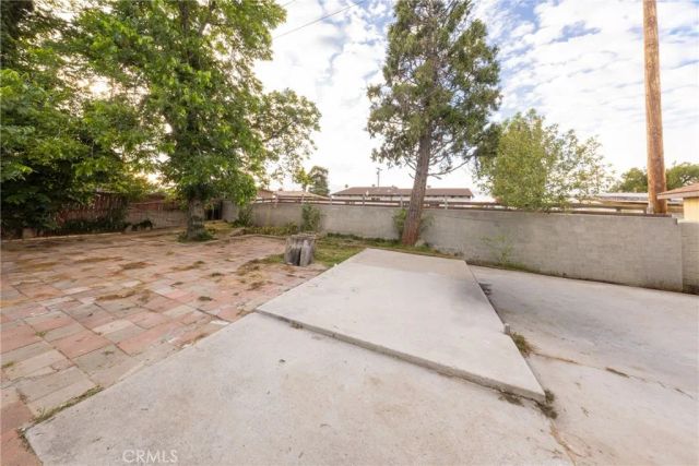 424 E 1st, Rialto, CA 92376