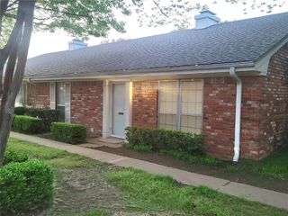 1185 Roaring Springs Road, Fort Worth, TX 76114