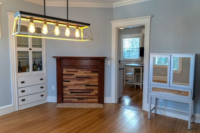 118 Newburg Street 118, Boston, MA 02130