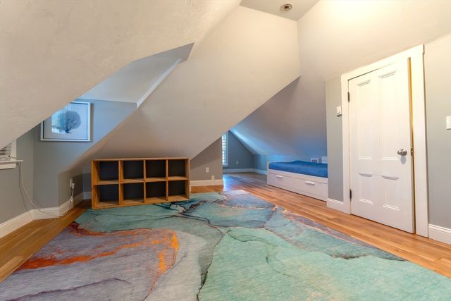 118 Newburg Street 118, Boston, MA 02130