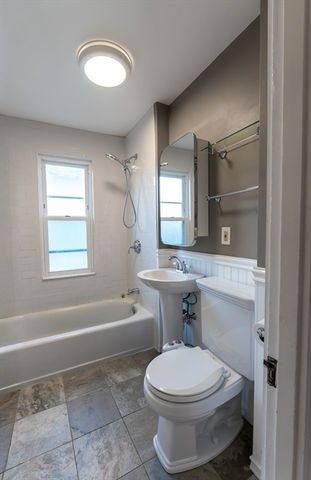 118 Newburg Street 118, Boston, MA 02130