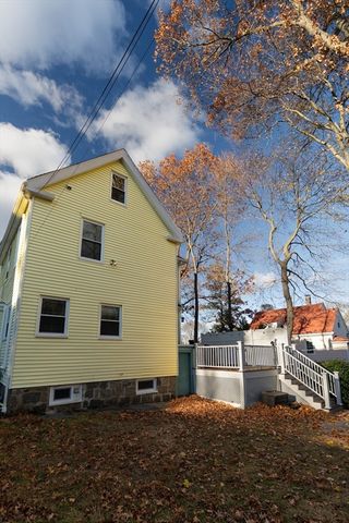 118 Newburg Street 118, Boston, MA 02130