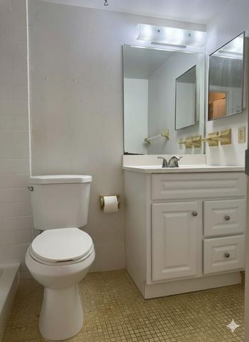 601 NW 78th Ter 205, Margate, FL 33063