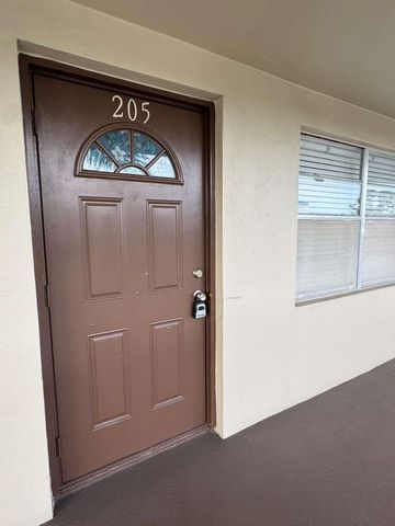 601 NW 78th Ter 205, Margate, FL 33063