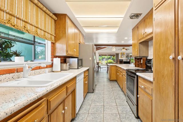 11911 Lomica Drive, San Diego, CA 92128