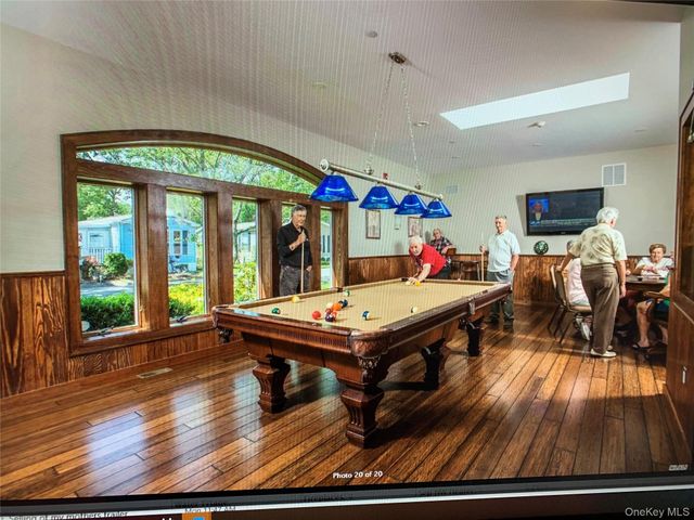 1661 Old Country 351B, Riverhead, NY 11901
