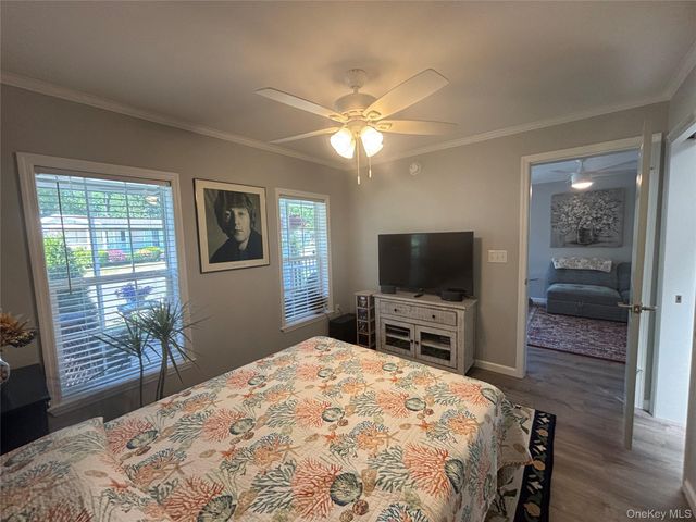 1661 Old Country 351B, Riverhead, NY 11901