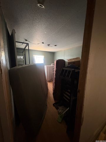 4410 County Road 334, Stockdale, TX 78160
