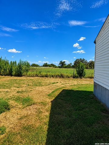 4410 County Road 334, Stockdale, TX 78160