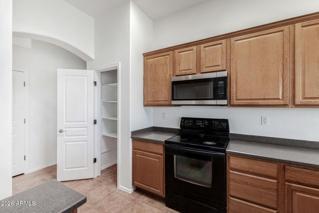 24702 W RED ROBIN Drive, Wittmann, AZ 85361