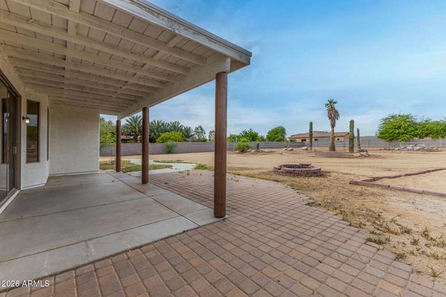 24702 W RED ROBIN Drive, Wittmann, AZ 85361