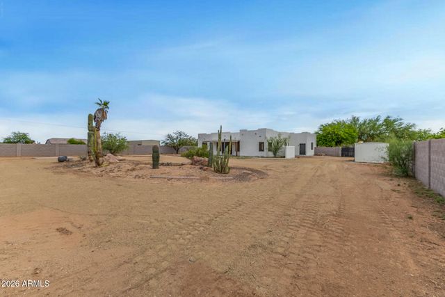24702 W RED ROBIN Drive, Wittmann, AZ 85361