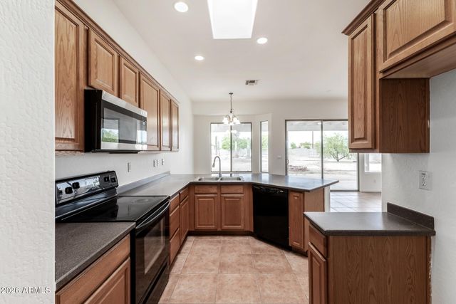 24702 W RED ROBIN Drive, Wittmann, AZ 85361