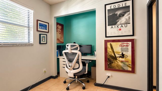 1327 N 15th Avenue 22, Hollywood, FL 33020