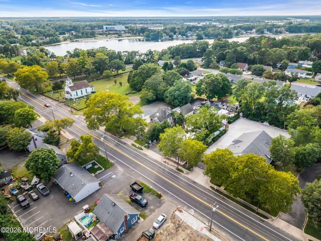 146 N Main Street, Manahawkin, NJ 08050