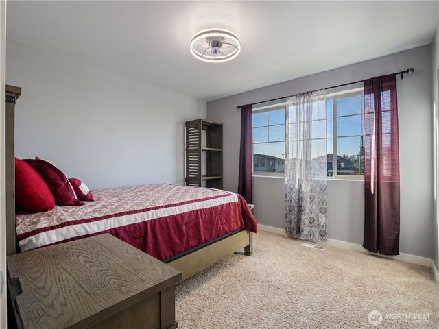 460 Partlon St, Buckley, WA 98321