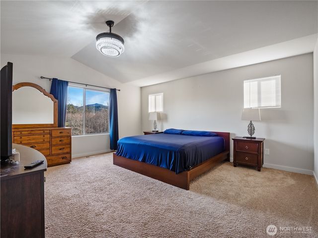 460 Partlon St, Buckley, WA 98321