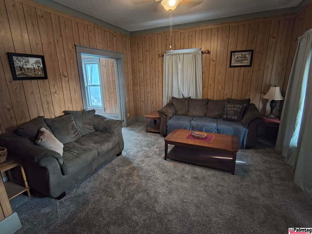 528 9th Street, Pawnee City, NE 68420