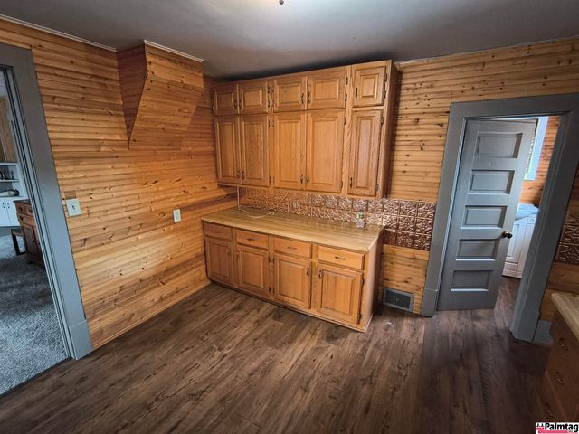 528 9th Street, Pawnee City, NE 68420