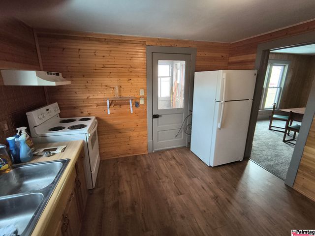 528 9th Street, Pawnee City, NE 68420