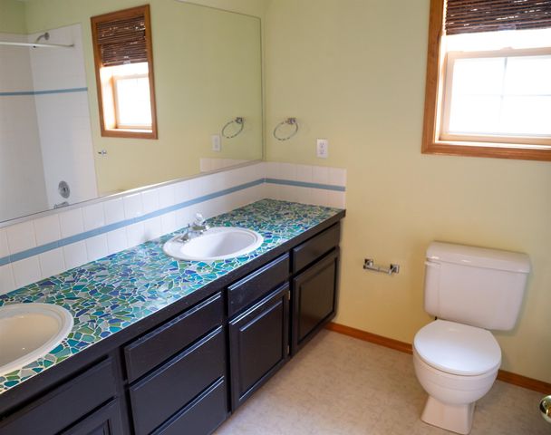 1316 W Maxine Ct, Spokane, WA 99208
