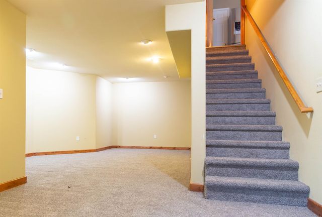 1316 W Maxine Ct, Spokane, WA 99208