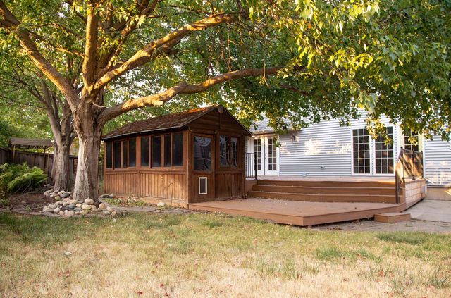 1316 W Maxine Ct, Spokane, WA 99208