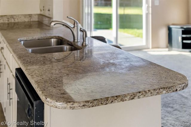 2849 Elmcrest Road, Sterling Heights, MI 48310