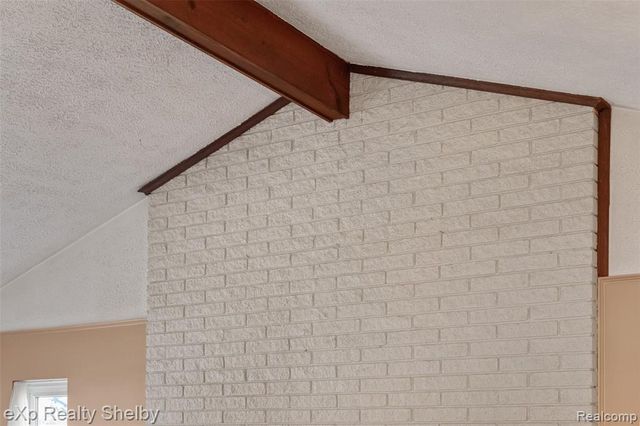 2849 Elmcrest Road, Sterling Heights, MI 48310