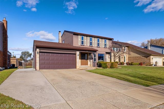 2849 Elmcrest Road, Sterling Heights, MI 48310