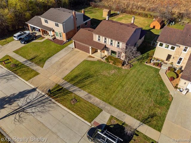 2849 Elmcrest Road, Sterling Heights, MI 48310