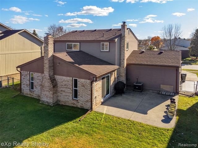 2849 Elmcrest Road, Sterling Heights, MI 48310