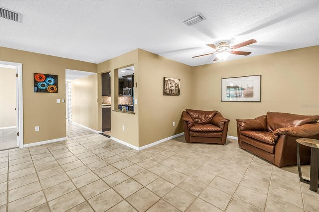 1290 PINE RIDGE CIRCLE E G2, Tarpon Springs, FL 34688