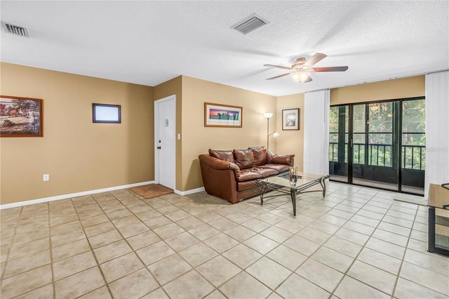 1290 PINE RIDGE CIRCLE E G2, Tarpon Springs, FL 34688
