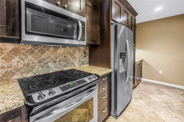 1290 PINE RIDGE CIRCLE E G2, Tarpon Springs, FL 34688