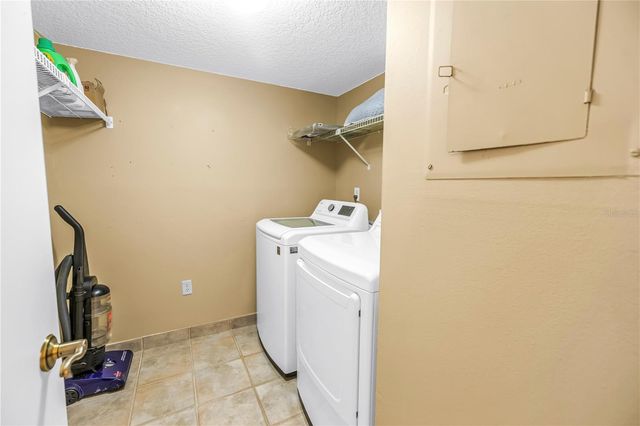 1290 PINE RIDGE CIRCLE E G2, Tarpon Springs, FL 34688