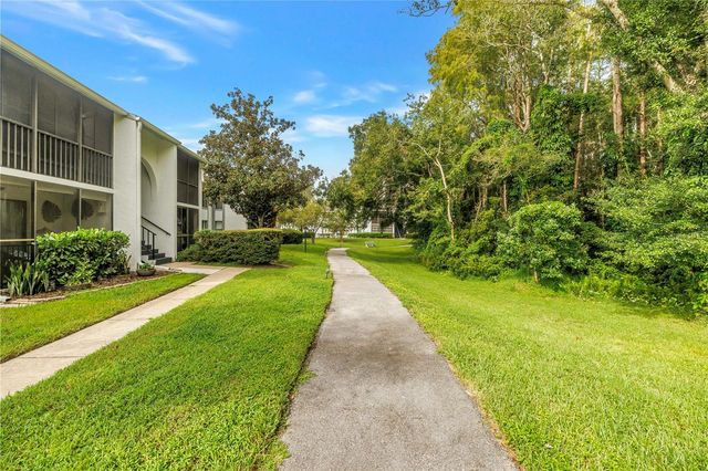 1290 PINE RIDGE CIRCLE E G2, Tarpon Springs, FL 34688