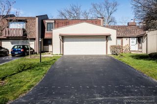 14 Westwood Drive, Indian Head Park, IL 60525