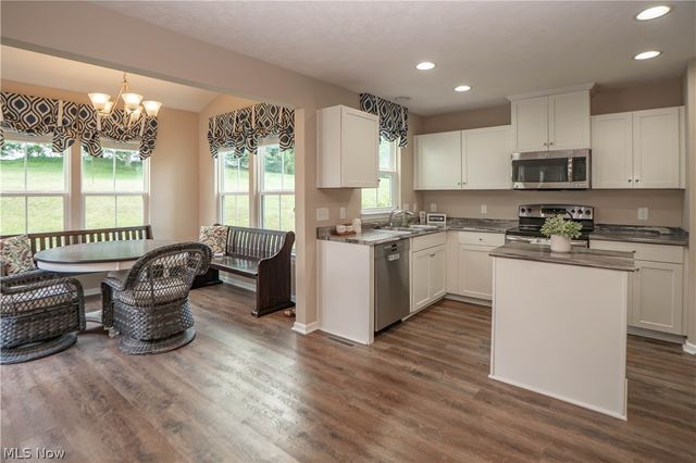 7185 Gauntlet Street SW, Massillon, OH 44646