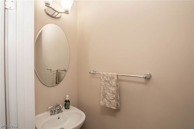 7185 Gauntlet Street SW, Massillon, OH 44646