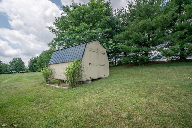 7185 Gauntlet Street SW, Massillon, OH 44646