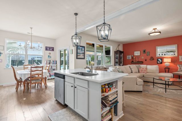 369 Castaway Key Dr., Pawleys Island, SC 29585