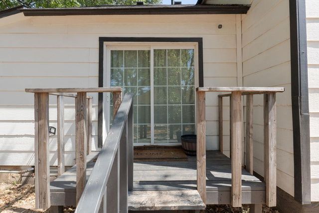 1134 E Walnut Street, Shawnee, OK 74801