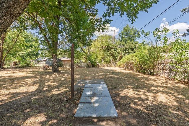 1134 E Walnut Street, Shawnee, OK 74801