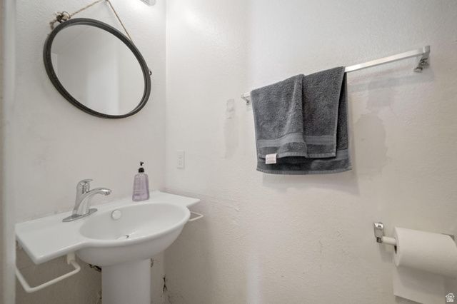 4438 S DEAN CIR, West Valley City, UT 84120