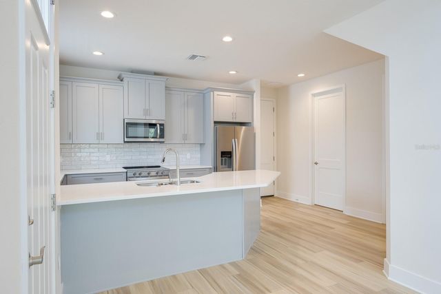 410 FINN WAY, Dunedin, FL 34698