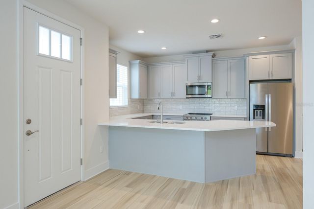 410 FINN WAY, Dunedin, FL 34698