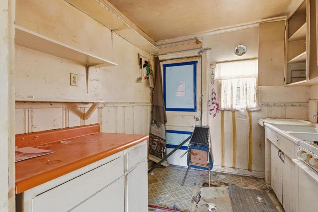 912 N Tone Avenue, Denison, TX 75020