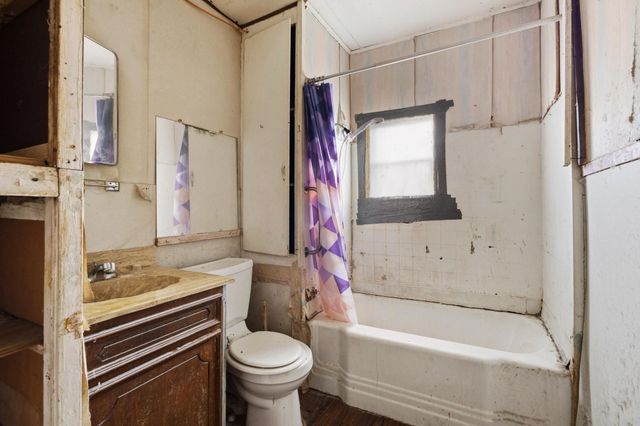 912 N Tone Avenue, Denison, TX 75020