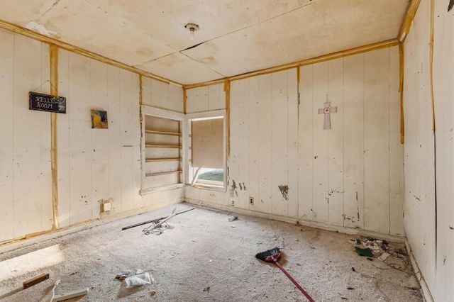 912 N Tone Avenue, Denison, TX 75020